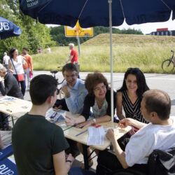 From left to right: one of our 'Brainiacs' Naoise Braunewell, Prof. Albert Newen, Prof. Martina Havenith-Newen, Prof. Denise Manahan-Vaughan and Prof. Onur Güntürkün