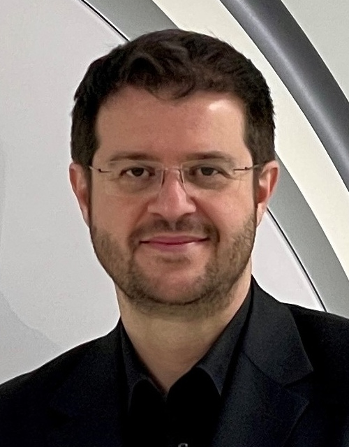 Prof. Dr. Erhan Genç